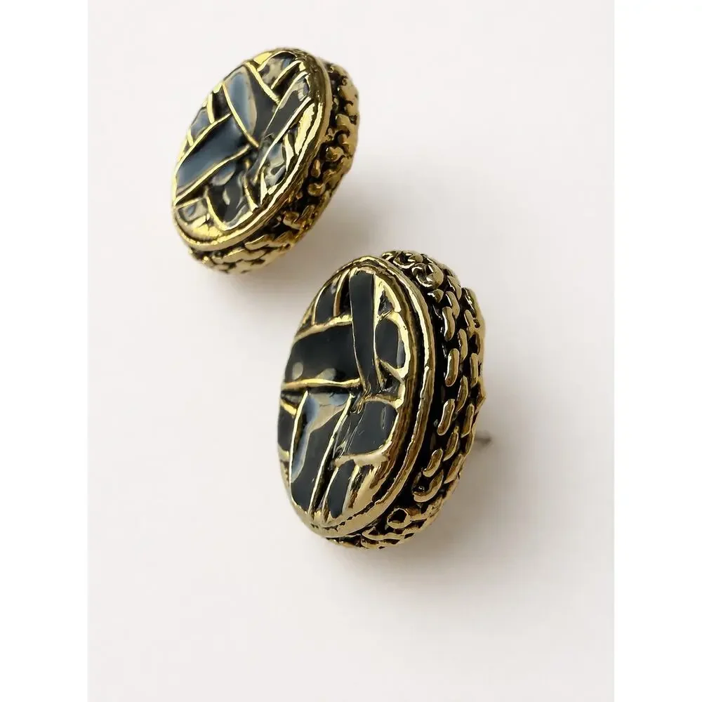Gold Tone Black Enamel Basketweave Round Stud Earrings Vintage